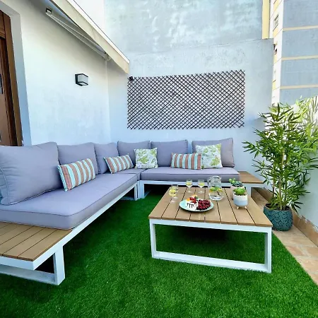 Gatu Premium Atico Caleta , Preferente Mayores De 25 Anos Y Familias Apartment