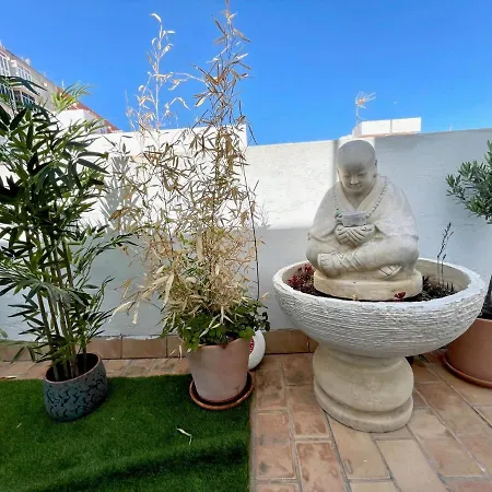 Gatu Premium Atico Caleta , Preferente Mayores De 25 Anos Y Familias Cadice