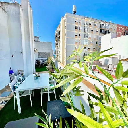 Gatu Premium Atico Caleta , Preferente Mayores De 25 Anos Y Familias * Cadiz
