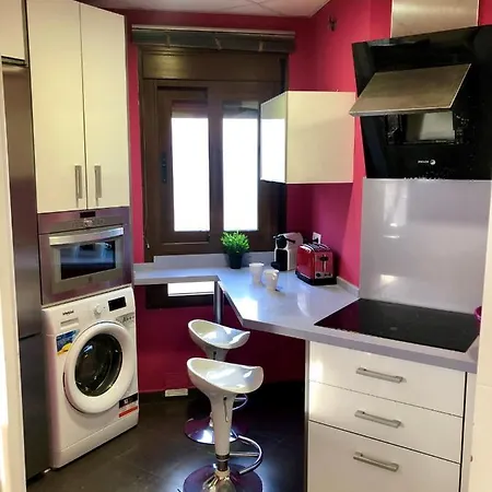 Gatu Premium ático Caleta , Preferente Mayores De 25 Años Y Familias Cádis
