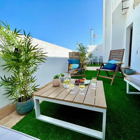 Gatu Premium ático Caleta , Preferente Mayores De 25 Años Y Familias Apartamento *